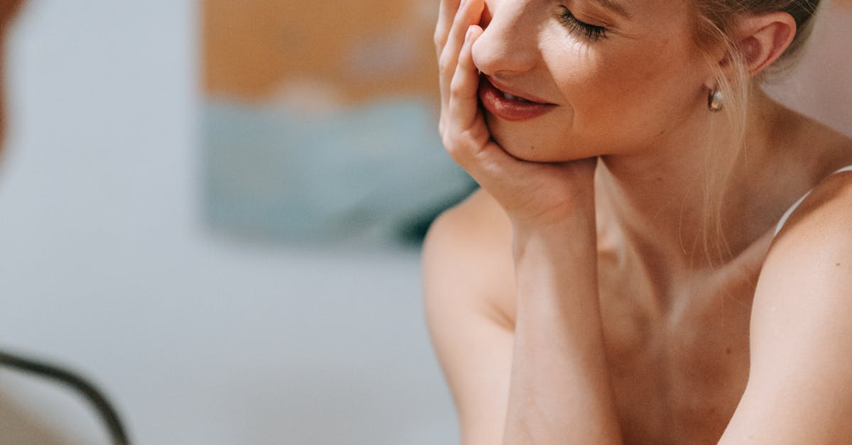 Distinguishing Between Genuine Connection and Manipulative Behaviors in AI